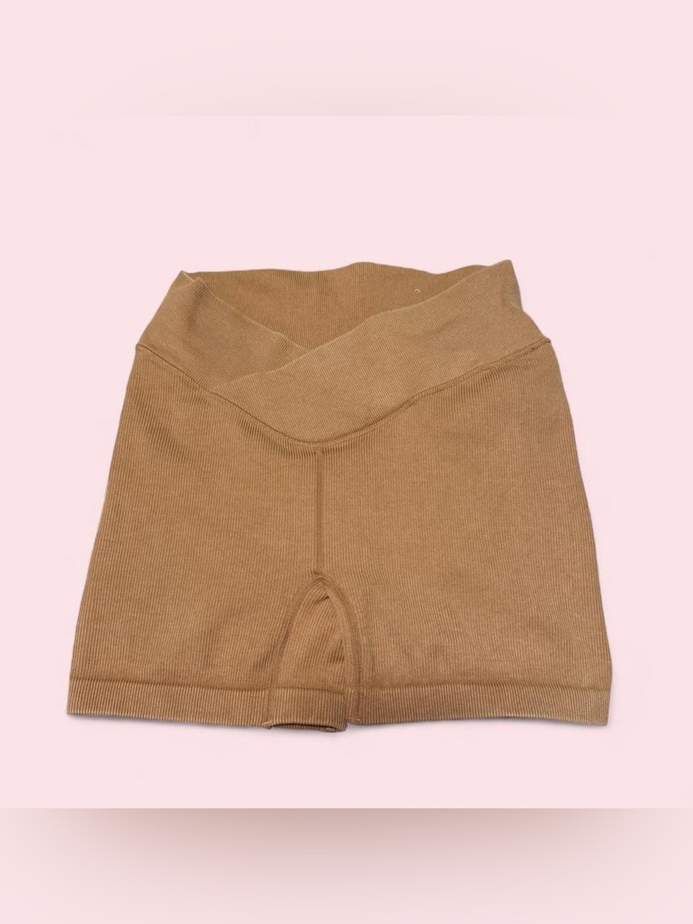 JoyLab Ribbed V-Waist High-Rise Shorts in Camel
